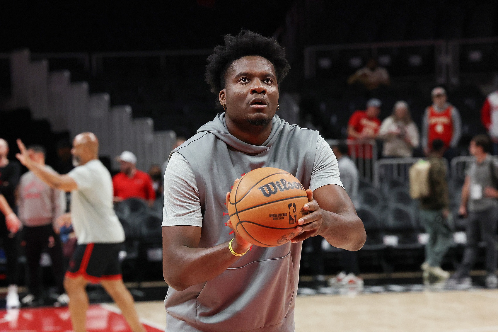 mk体育-火媒：亚当斯打替补中锋足够&amp;签卡佩拉稍显多余 后者没带来新东西