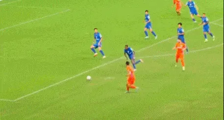 mk体育入口-马纳法疑似禁区内手球，你认为这个动作该判点吗？