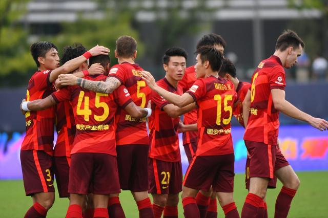 mk体育下载-【中超总结之河北】冬天里光脚撒野 明天能否见太阳